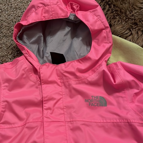 Girl bundle size 2T - Picture 3 of 6